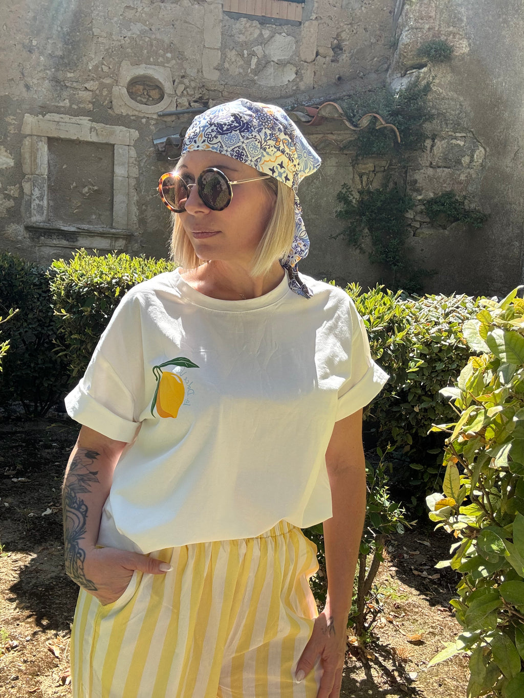 T-shirt Leonie